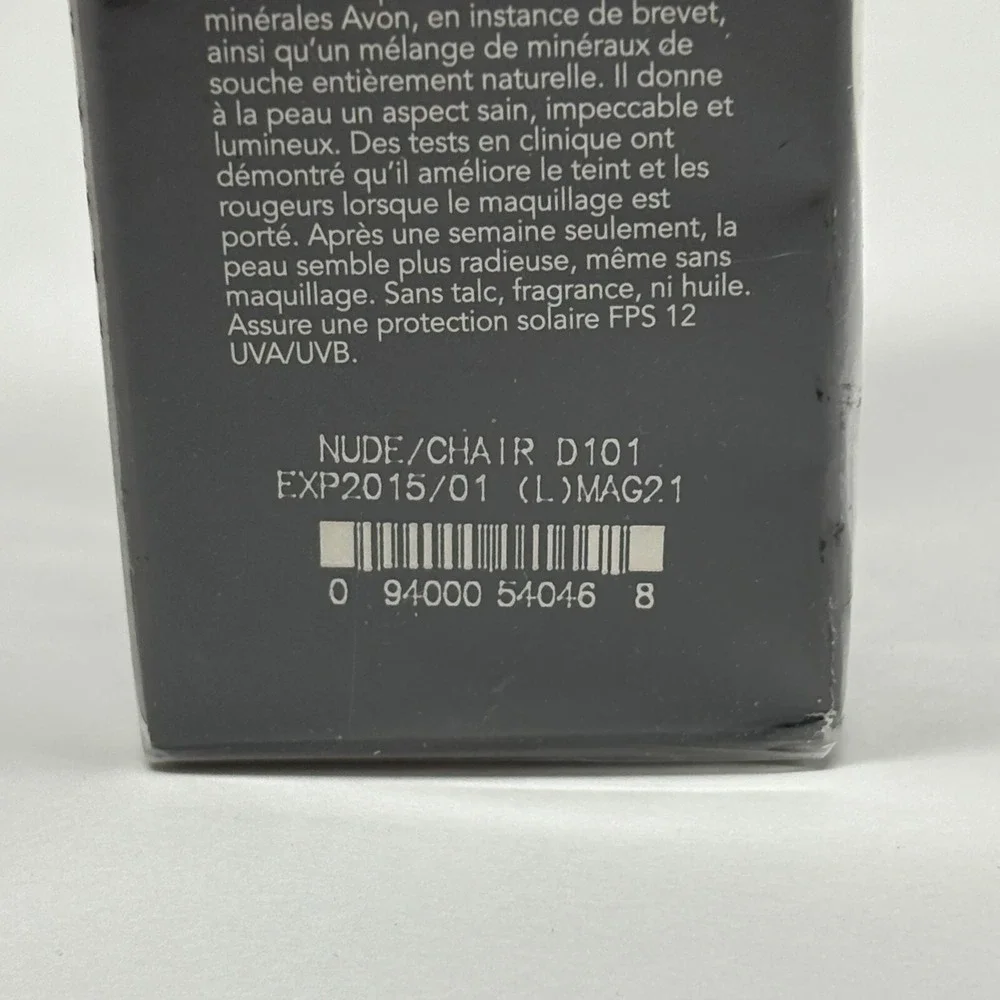 NEW Avon Smooth Minerals Liquid Foundation 1 fl oz SPF 12 D101 NUDE NOS‎ 2015